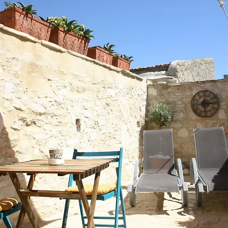 Village With Private Courtyard * Pentakomo